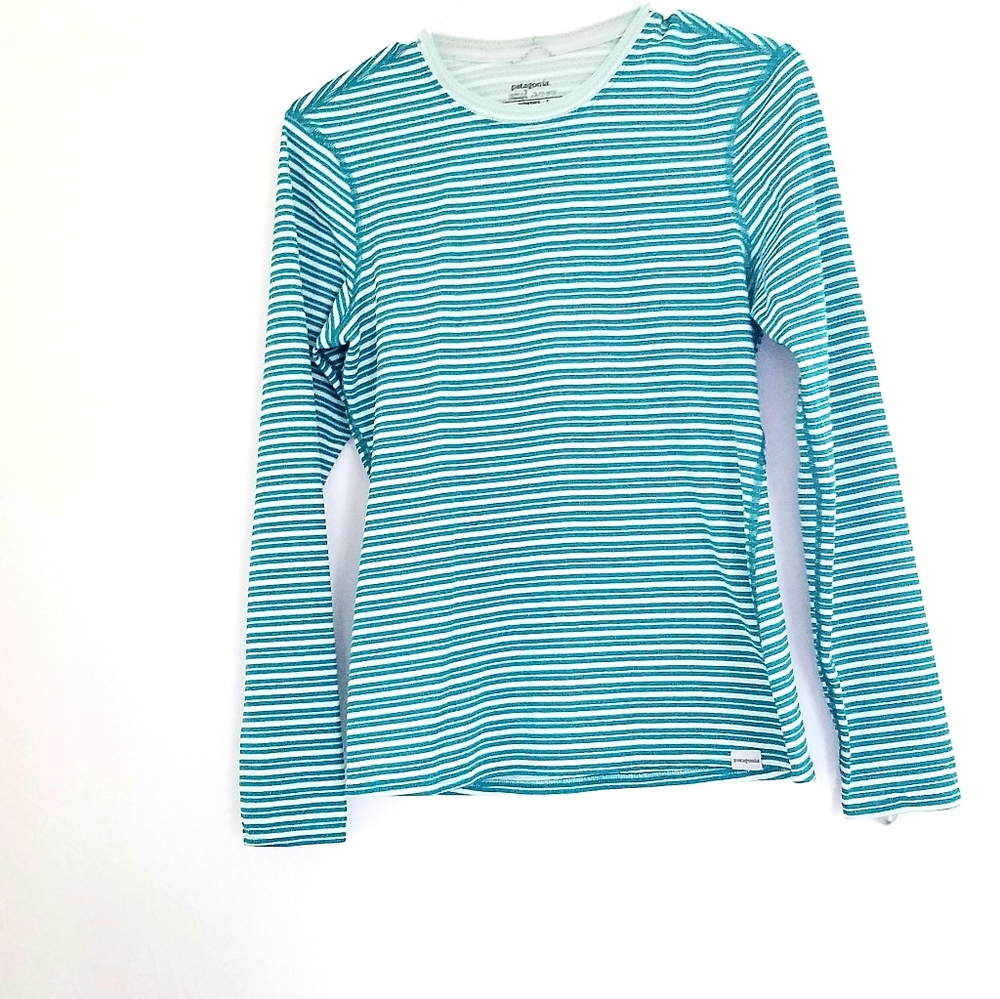 Patagonia Polartec Womens size small blue and white striped long sleeve …